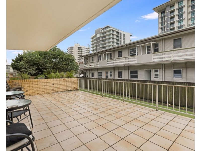 3/6 Haig Street, Kirra QLD 4225