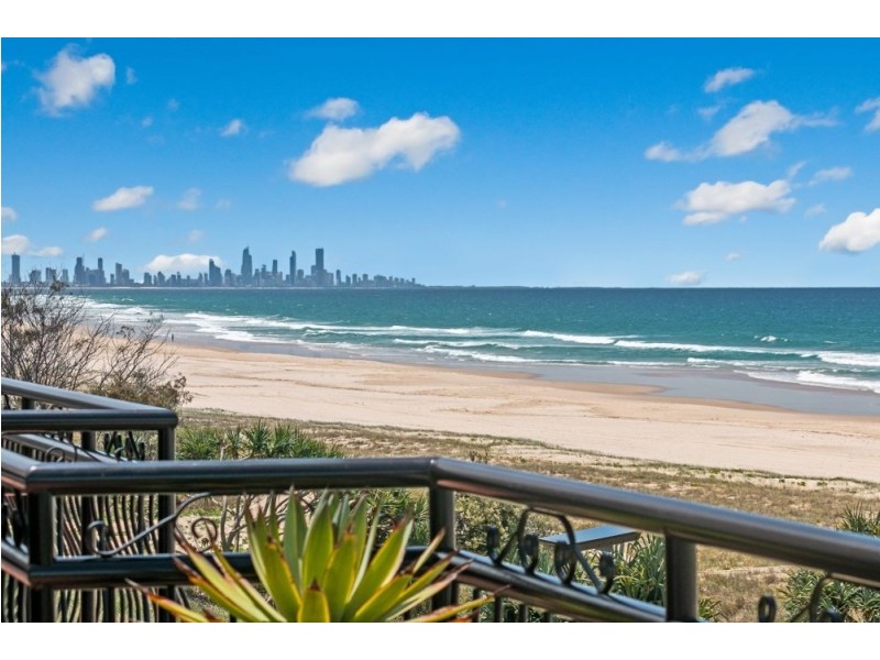 8/311 Golden Four Drive, Bilinga QLD 4225