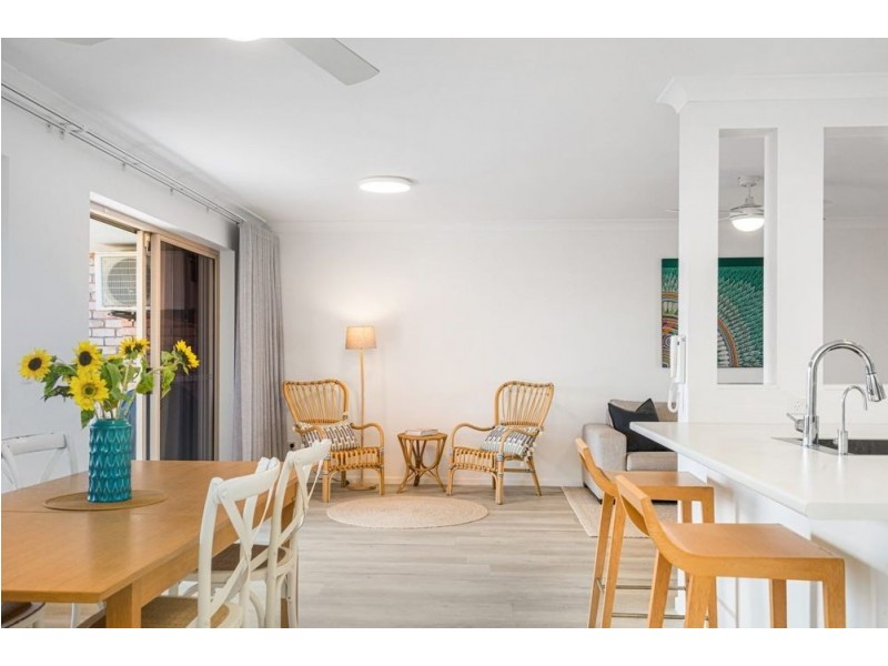 9/3 Tweed Terrace (9/6 Petrie Street), Coolangatta QLD 4225