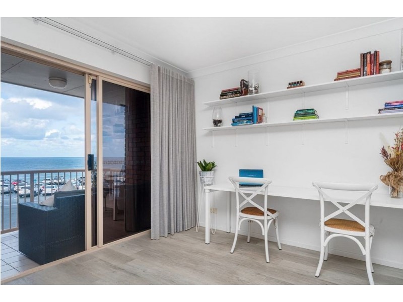 9/3 Tweed Terrace (9/6 Petrie Street), Coolangatta QLD 4225