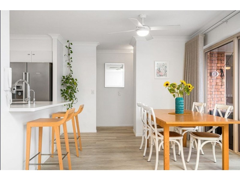 9/3 Tweed Terrace (9/6 Petrie Street), Coolangatta QLD 4225