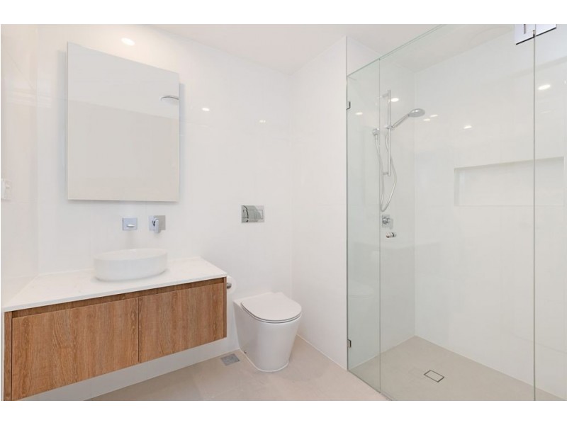 1002/72 Musgrave Street, Kirra QLD 4225
