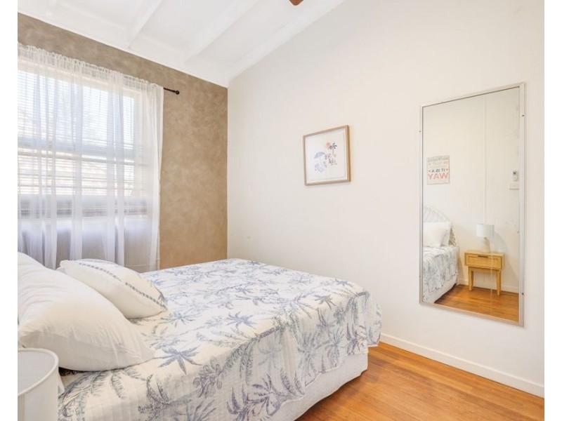 4/3 George St, Bilinga QLD 4225