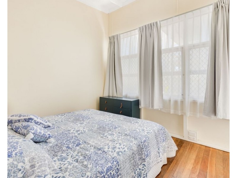 4/3 George St, Bilinga QLD 4225
