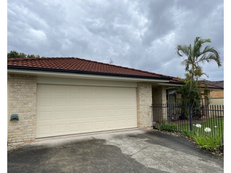 1/5 Covent Gardens Way, Banora Point NSW 2486