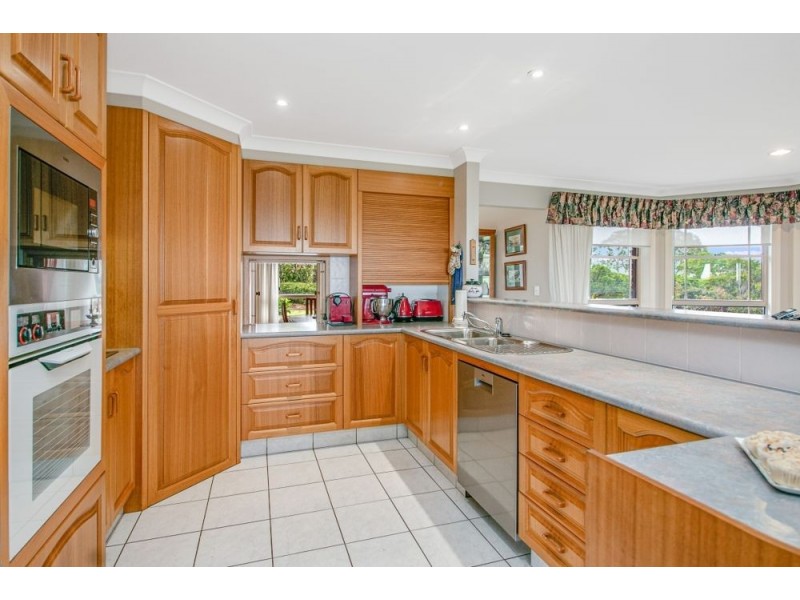 18 Highland Drive, Terranora NSW 2486