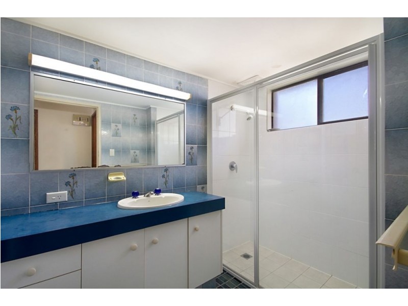 6/69 Golden Four Drive, Bilinga QLD 4225