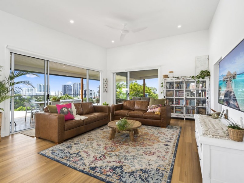 31 Rutledge Street, Coolangatta QLD 4225