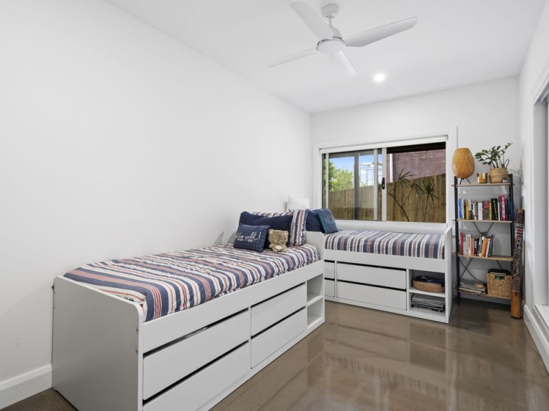 31 Rutledge Street, Coolangatta QLD 4225