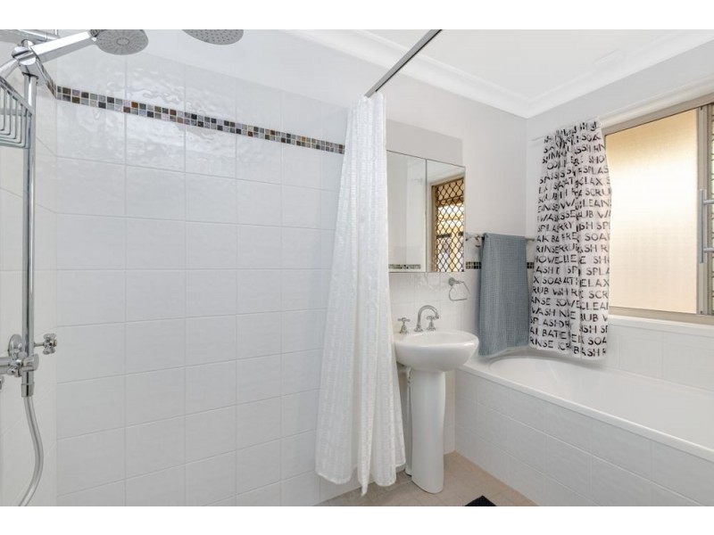 24 Triton Street, Tweed Heads South NSW 2486