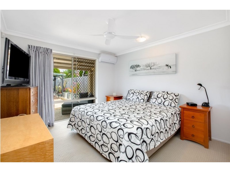 24 Triton Street, Tweed Heads South NSW 2486