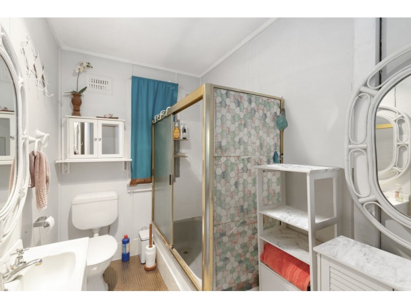 5 Oxley Street, Tweed Heads South NSW 2486