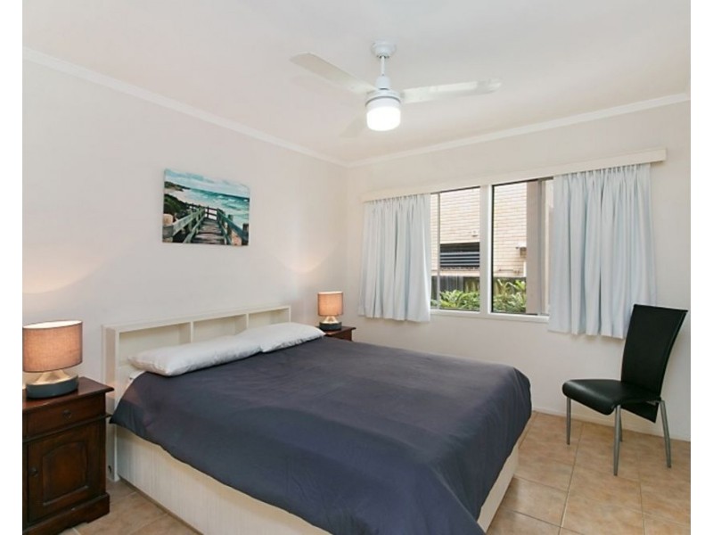 1/202 Marine Pde, Coolangatta QLD 4225