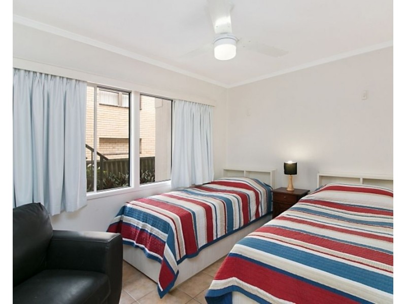 1/202 Marine Pde, Coolangatta QLD 4225