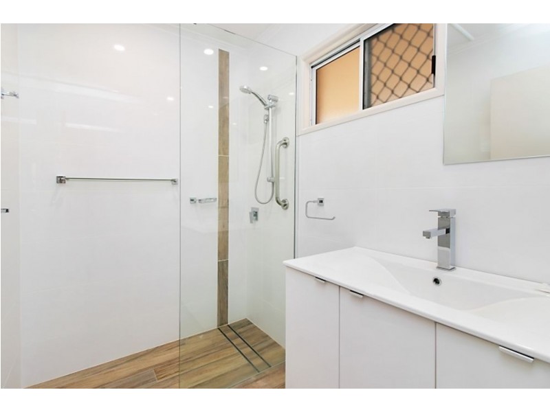 5/202 Marine Parade, Coolangatta QLD 4225