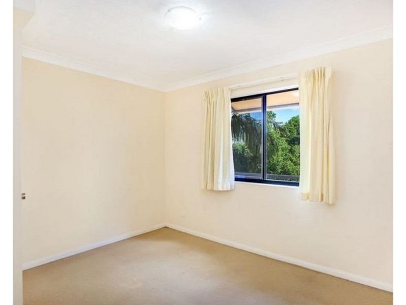 2/6 Rutledge Street, Coolangatta QLD 4225