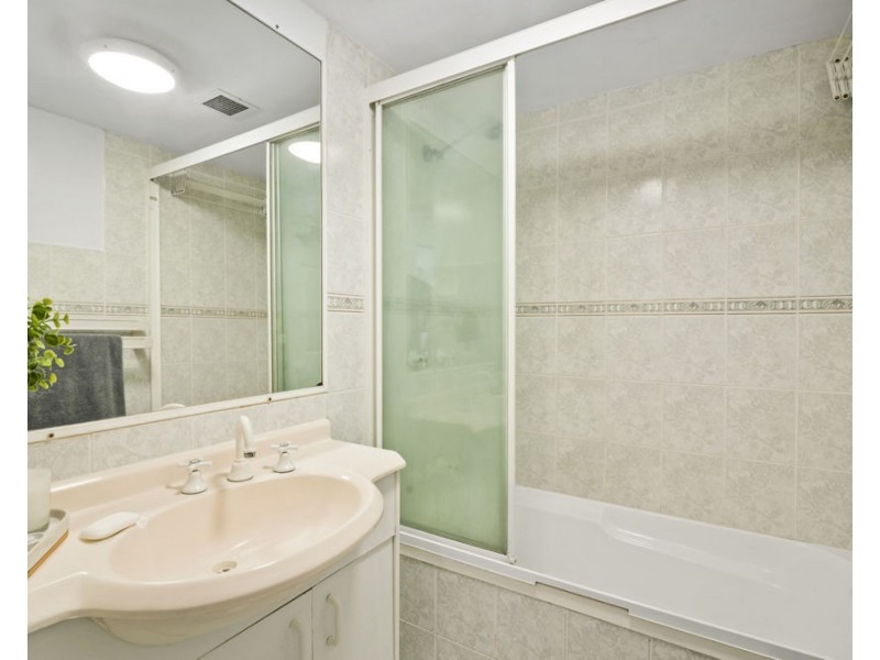 5/343 Golden Four Drive, Tugun QLD 4224