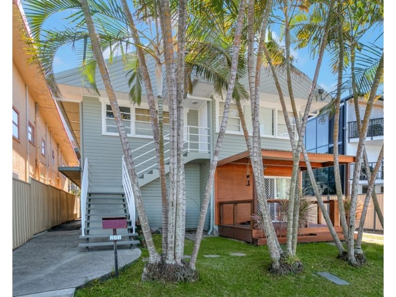 4/211 Boundary Street, Coolangatta QLD 4225