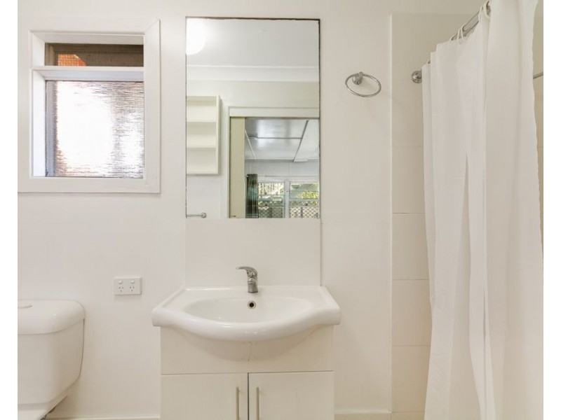 4/211 Boundary Street, Coolangatta QLD 4225