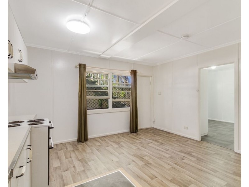 4/211 Boundary Street, Coolangatta QLD 4225