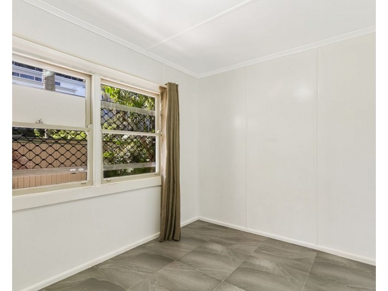 4/211 Boundary Street, Coolangatta QLD 4225