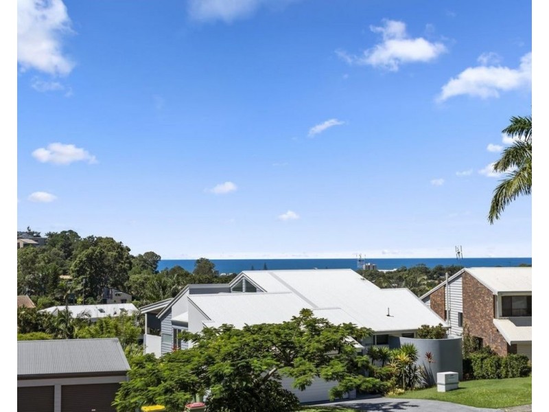 2/29 Alinjarra Drive, Tugun QLD 4224