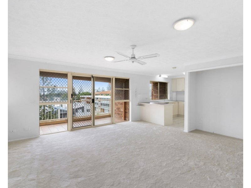 8/20 Lanham Street, Coolangatta QLD 4225