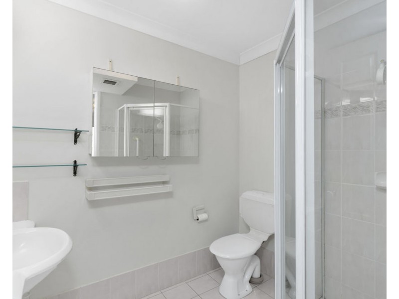 8/20 Lanham Street, Coolangatta QLD 4225