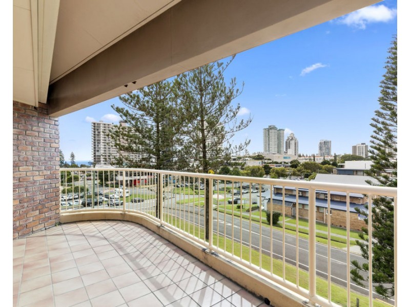 8/20 Lanham Street, Coolangatta QLD 4225