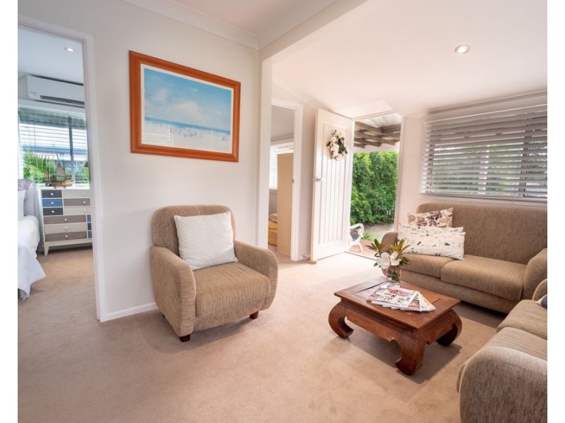 22 Main Road, Fingal Head NSW 2487