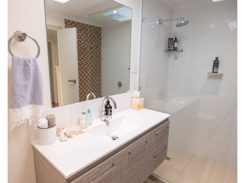 22 Main Road, Fingal Head NSW 2487