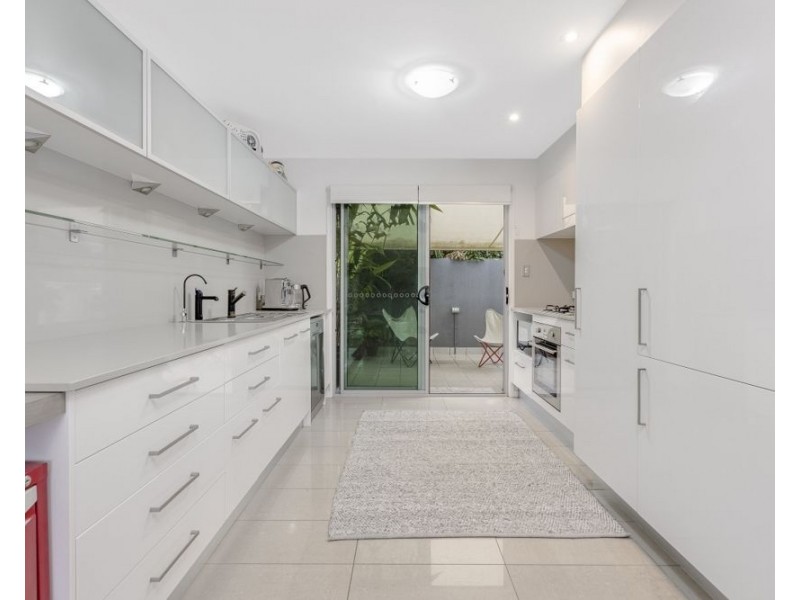 6/41-43 Dixon Street, Coolangatta QLD 4225