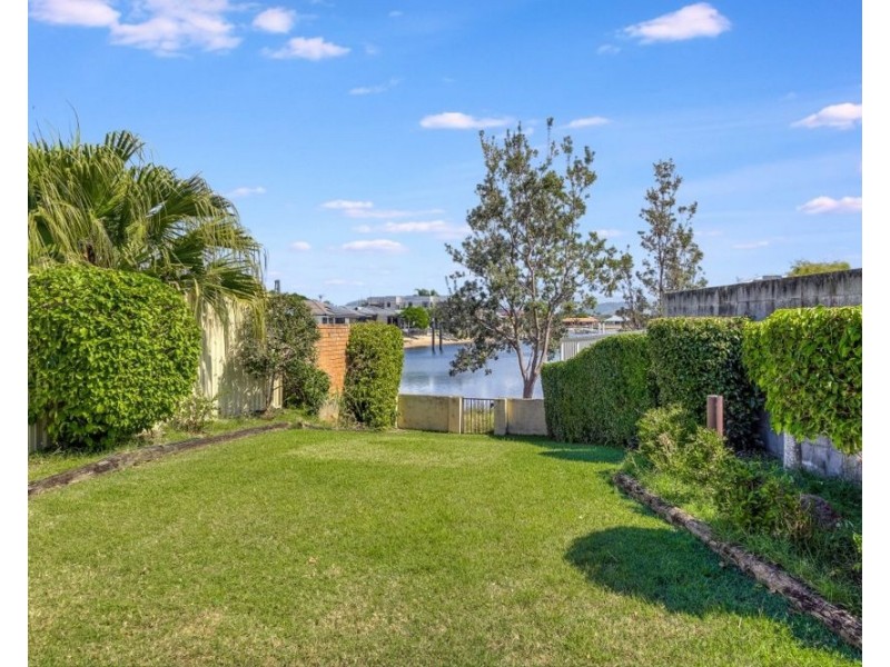 42 Nineteenth Avenue, Palm Beach QLD 4221