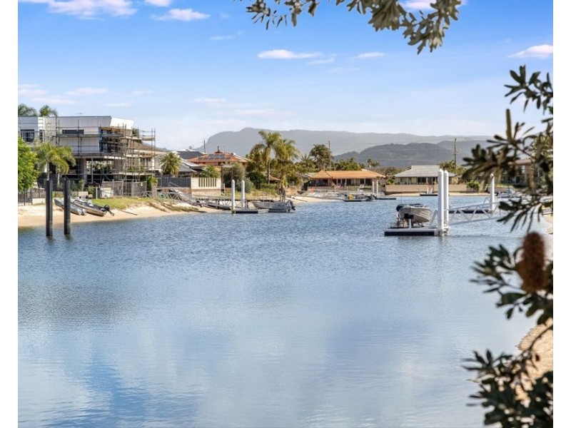 42 Nineteenth Avenue, Palm Beach QLD 4221