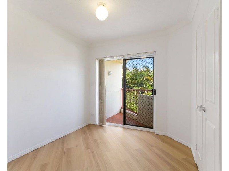 6/5-7 Ocean Street, Kirra QLD 4225