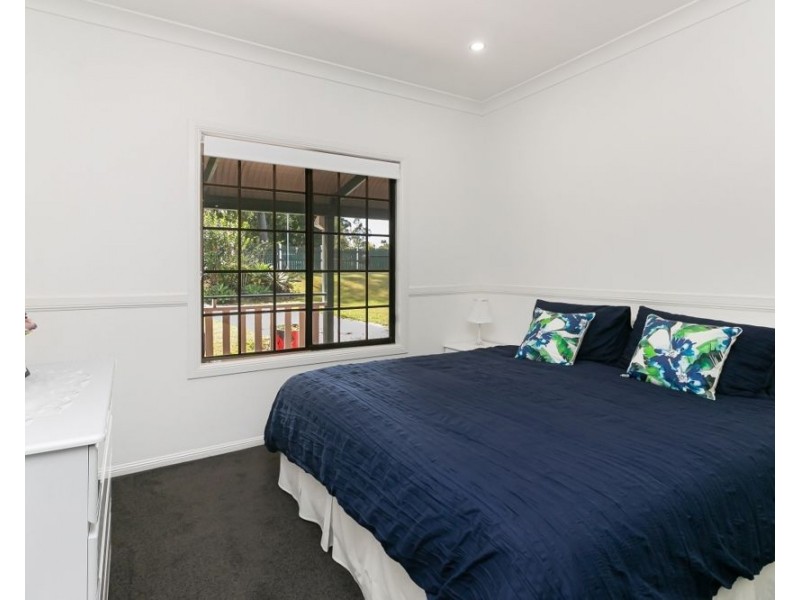 12 Rosette Way, Gaven QLD 4211