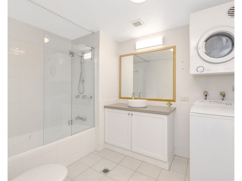 118/99 Griffith Street, Coolangatta QLD 4225