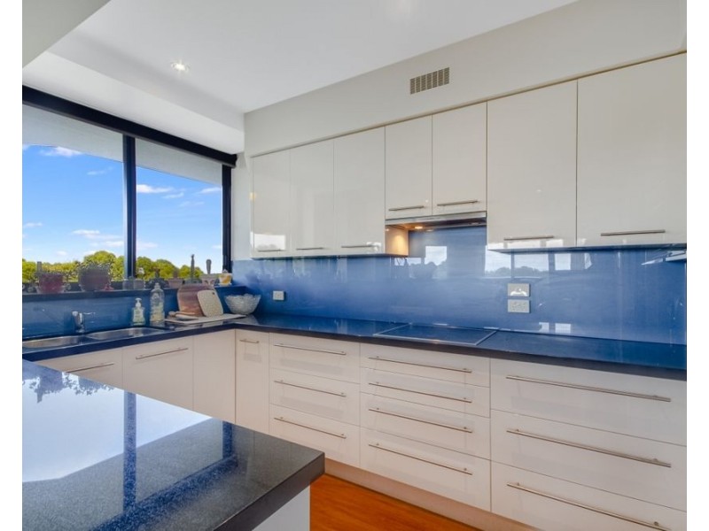 801/22 Kirkwood Road “Pinehurst”, Tweed Heads South NSW 2486