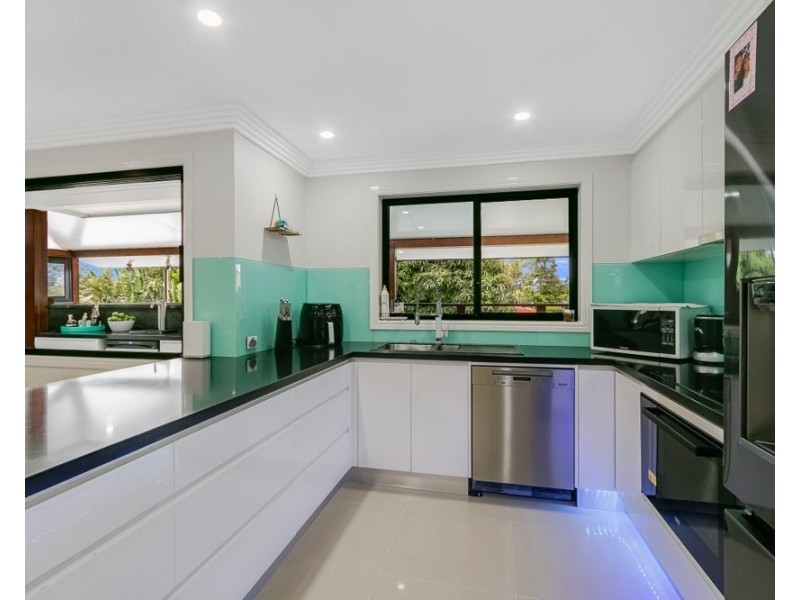 37 Inlet Drive, Tweed Heads West NSW 2485