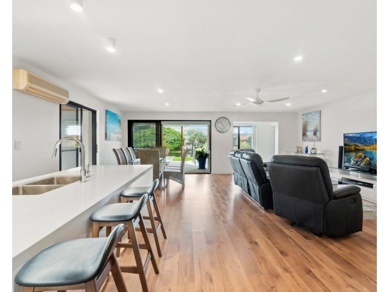 22 Meridian Way, Tweed Heads NSW 2485