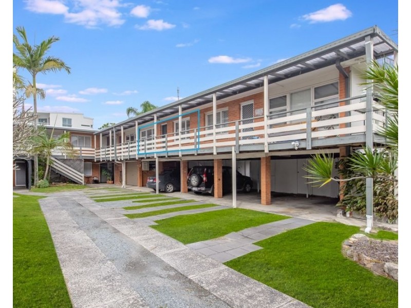 4/4 Johnston Street, Bilinga QLD 4225