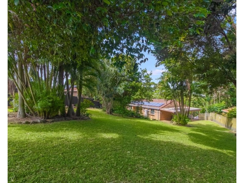 32 Glen Ayr Drive, Banora Point NSW 2486