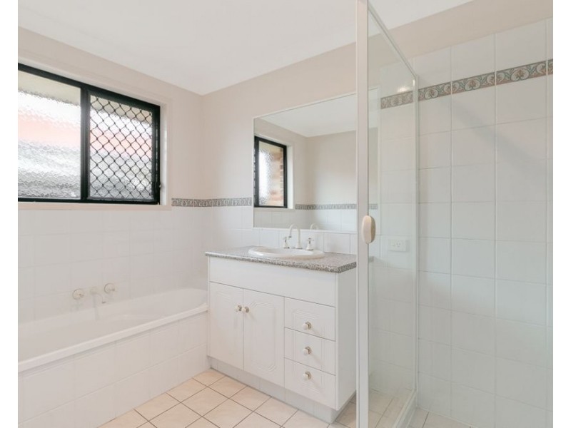 50 Riversdale Blvd, Banora Point NSW 2486