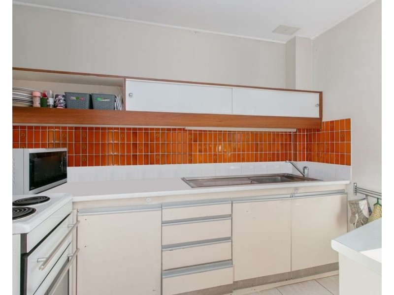 8/144 Pacific Parade, Bilinga QLD 4225