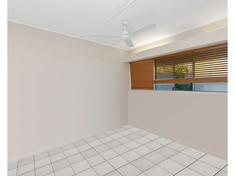 8/144 Pacific Parade, Bilinga QLD 4225