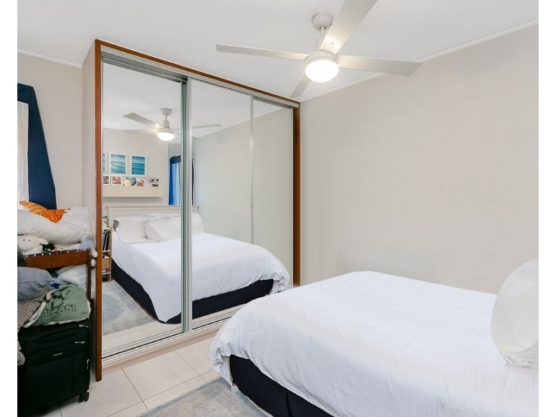 8/144 Pacific Parade, Bilinga QLD 4225