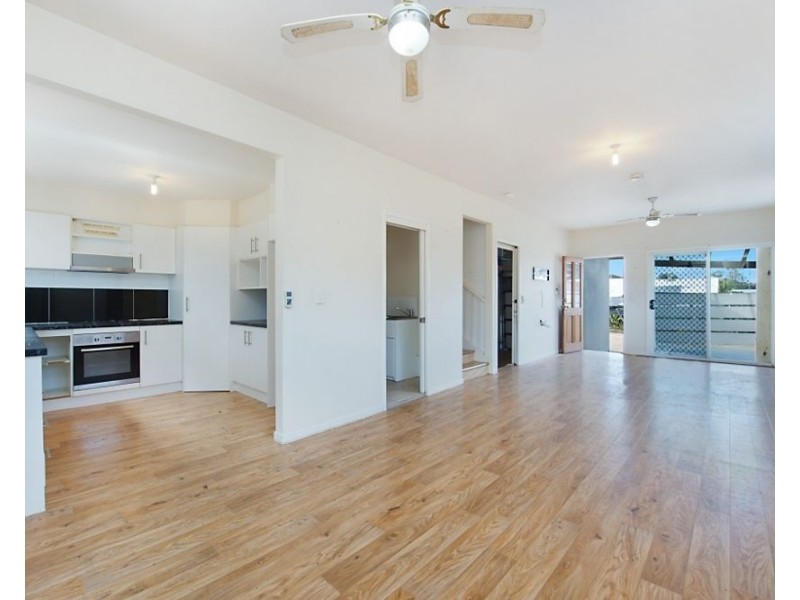 2/223 Kennedy Drive, Tweed Heads NSW 2485