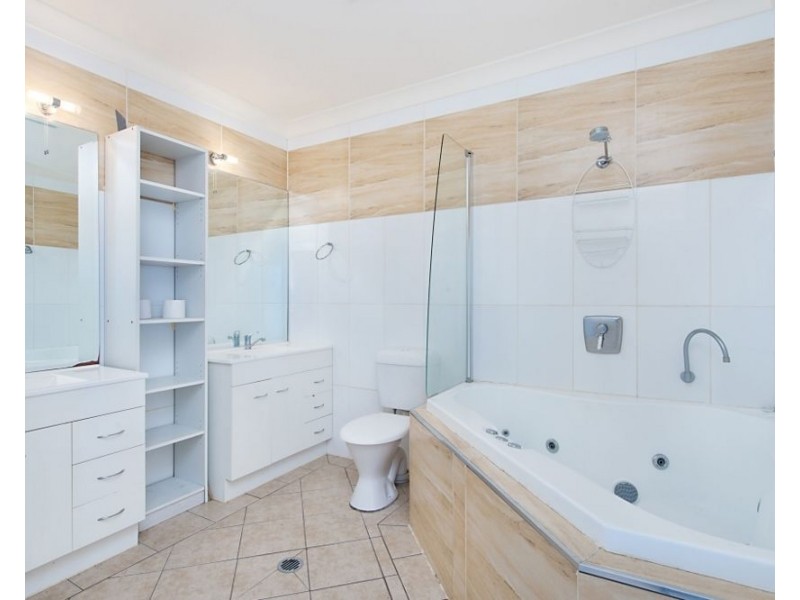 2/223 Kennedy Drive, Tweed Heads NSW 2485