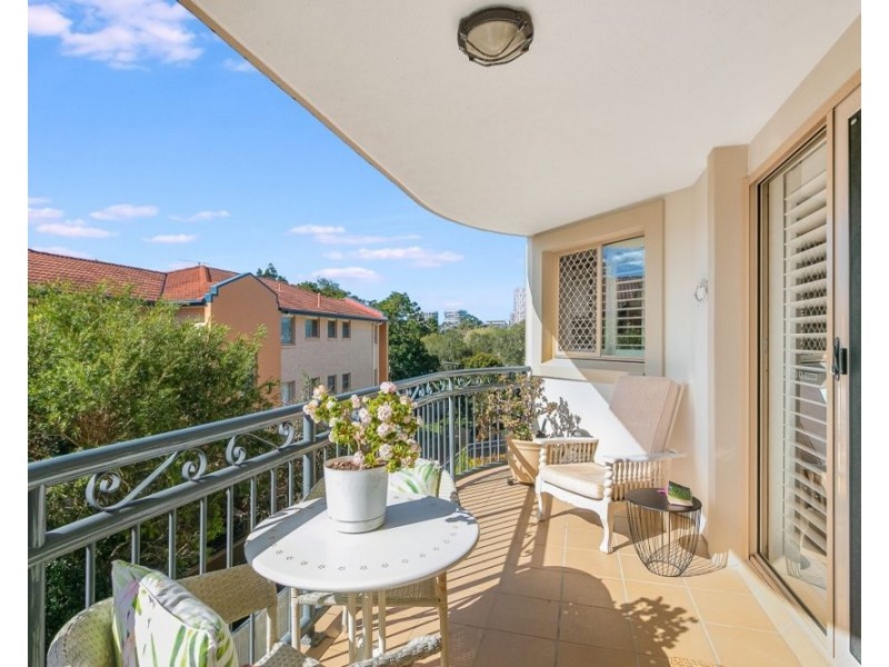 6/40-42 Dutton Street, Coolangatta QLD 4225