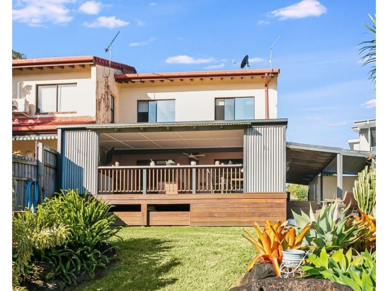2/11 Coolabah Court, Banora Point NSW 2486